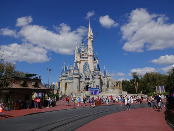 Disney Orlando Ticket: How to Buy It and Use It for Disneyland Orlando?