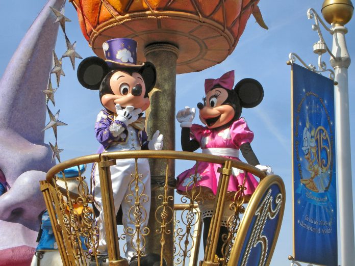 Disneyland Paris Packages to Blend Magic and Romance