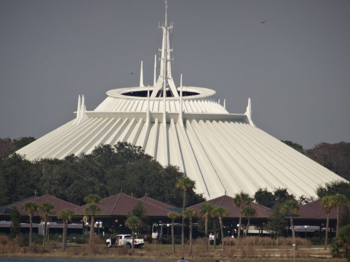 Disneywire.com:- Space Mountain Disney World Lights On