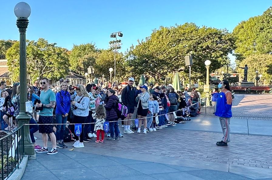 What is Rope Drop at Disney 1